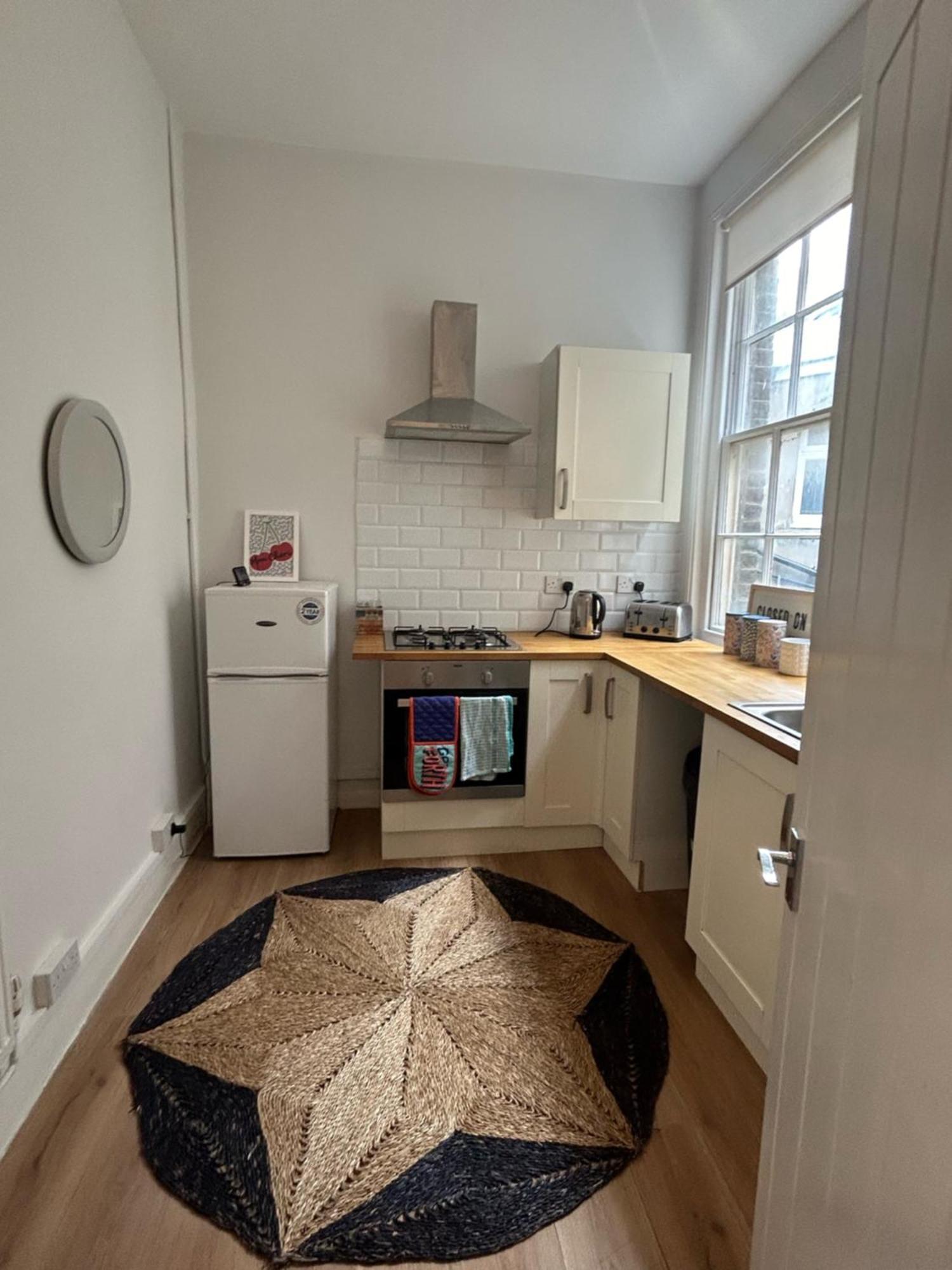 Bright Apartment In The Heart Of St Leonards Hastings Exterior photo